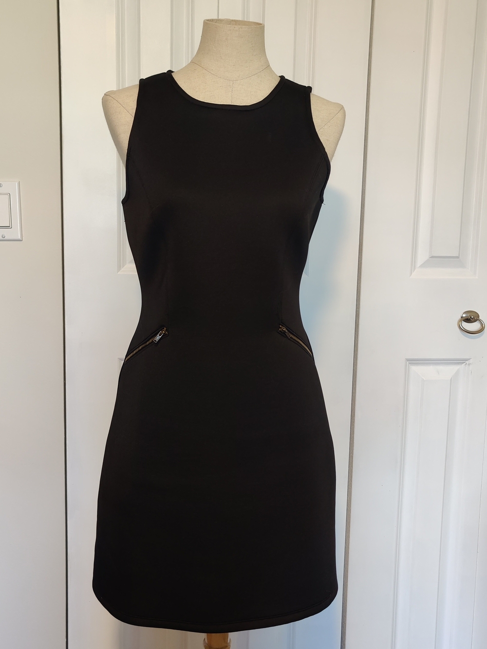 Monteau Sleeveless Black Structured Scuba Knit Dress Size L